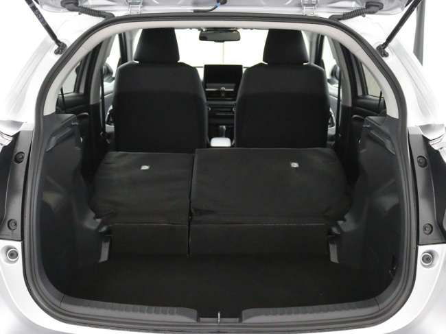 Toyota Yaris - 1.5 Hybrid 115 First Edition