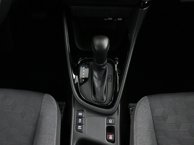 Toyota Yaris - 1.5 Hybrid 115 First Edition