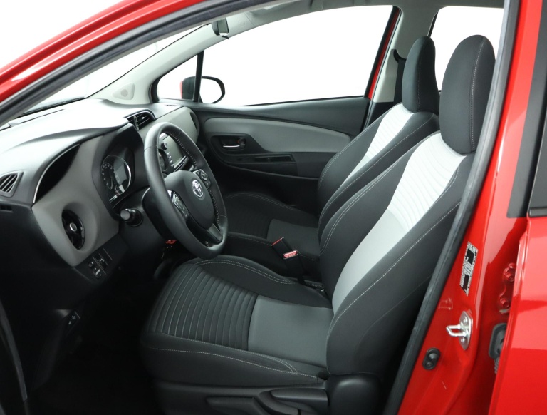 Toyota Yaris - 1.5 Hybrid Active 16