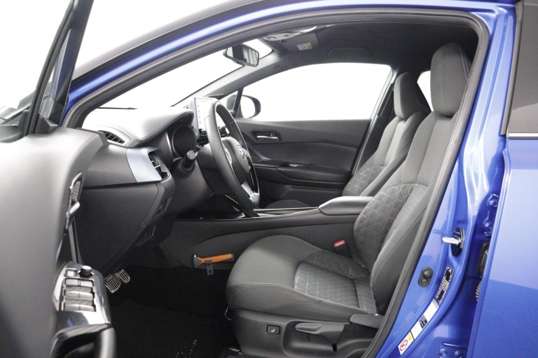 Toyota C-HR - 2.0 Hybrid First Edition 16