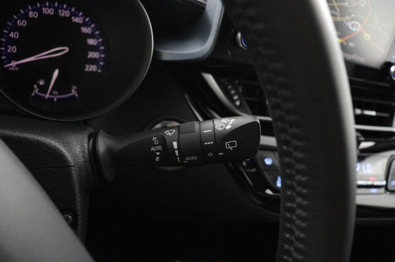 Toyota C-HR - 2.0 Hybrid First Edition 31