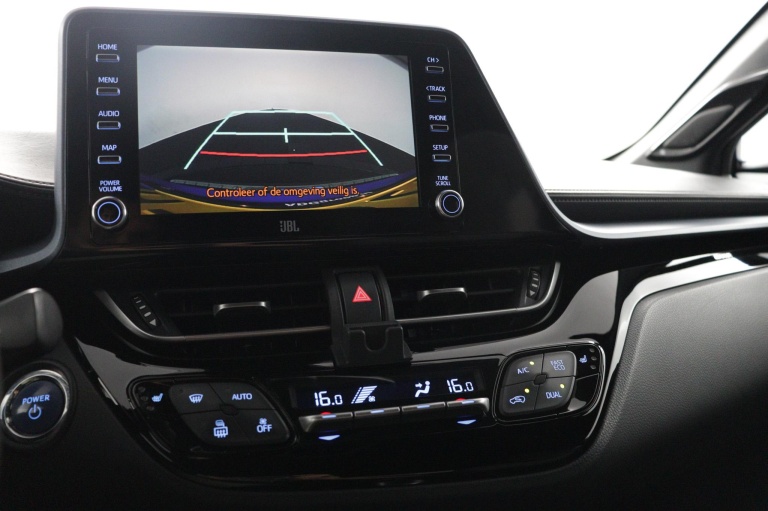 Toyota C-HR - 2.0 Hybrid First Edition 8