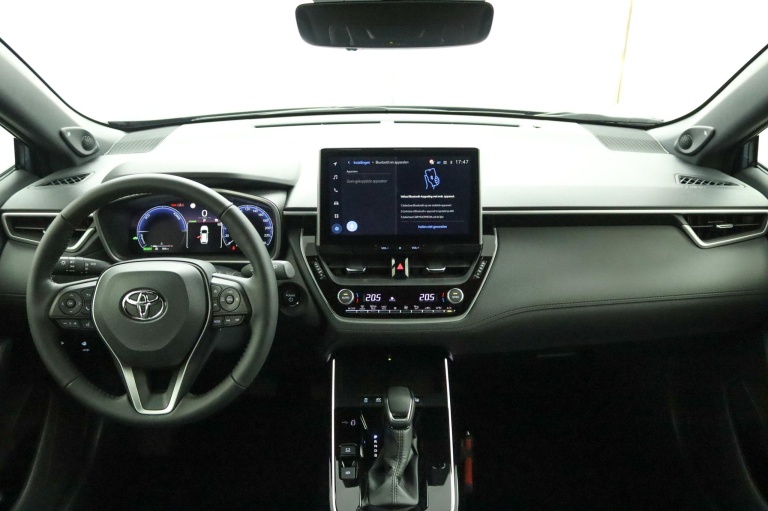 Toyota Corolla Cross - Hybrid 180 Executive 4
