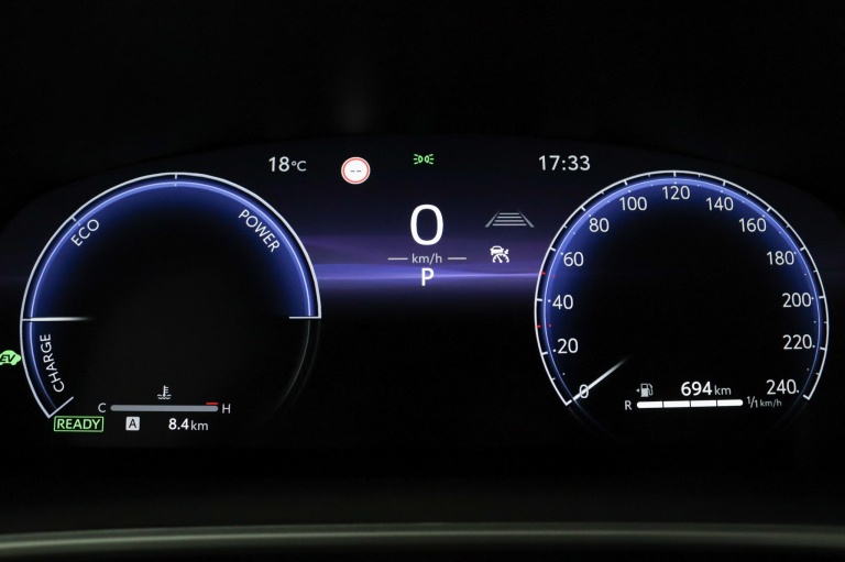 Toyota Corolla Cross - Hybrid 180 Executive 6