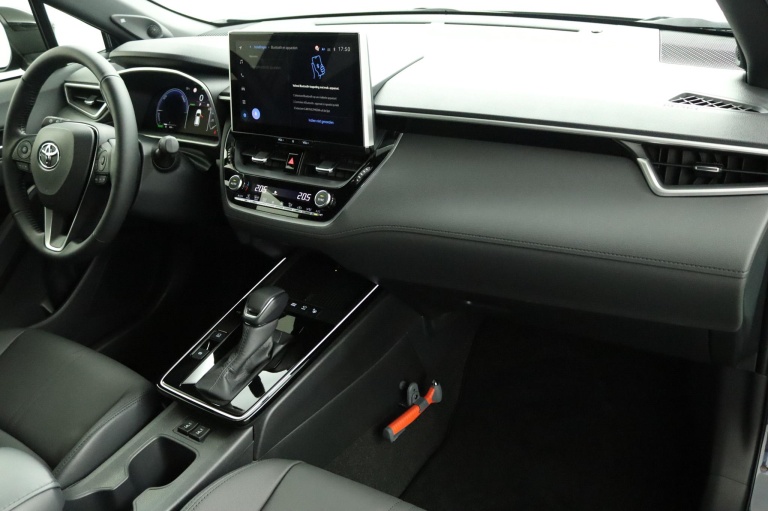 Toyota Corolla Cross - Hybrid 180 Executive 66