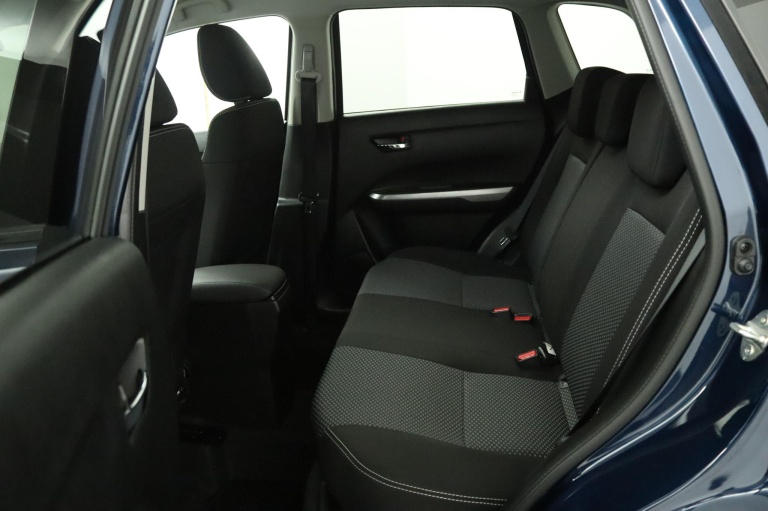 Suzuki Vitara - 1.5 Hybrid Select Rhino Edition 18