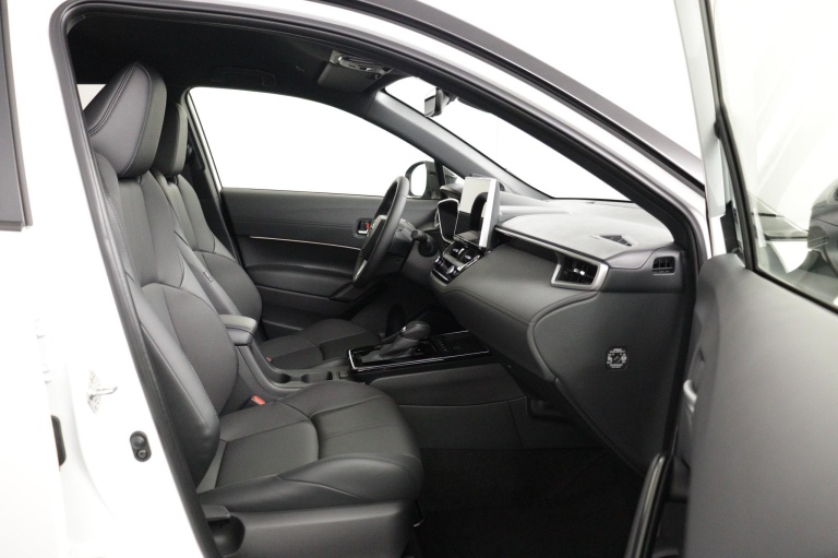 Toyota Corolla Cross - Hybrid 180 Executive 19