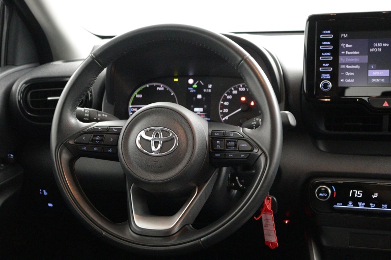 Toyota Yaris - 1.5 Hybrid Active 19