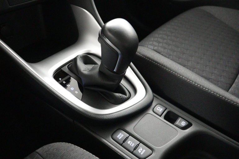 Toyota Yaris - 1.5 Hybrid Active 27