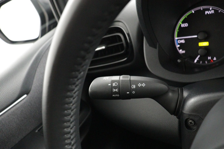 Toyota Yaris - 1.5 Hybrid Active 30
