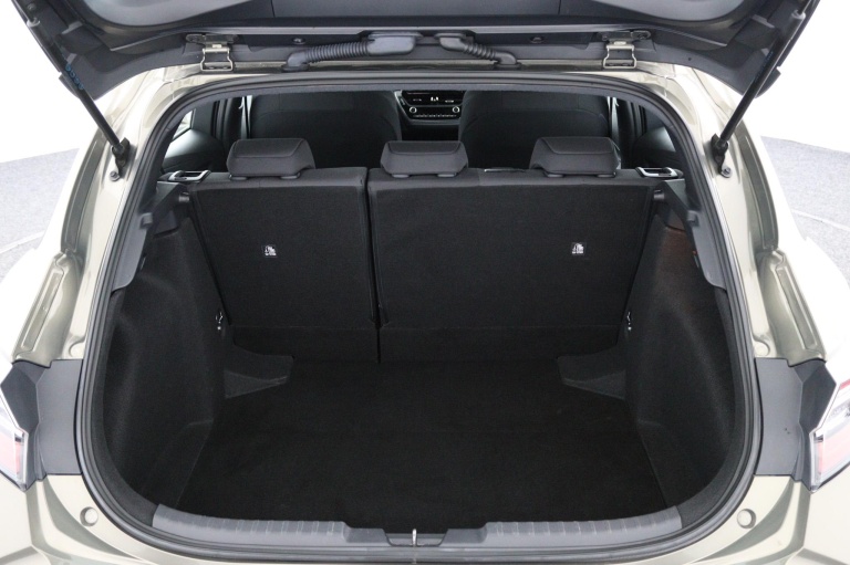 Toyota Corolla - 1.8 Hybrid Style 23