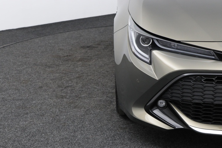 Toyota Corolla - 1.8 Hybrid Style 35