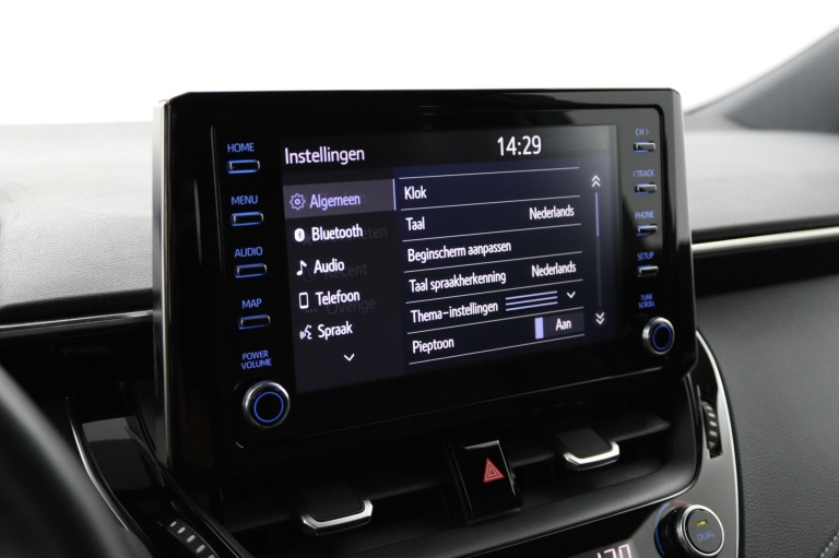 Toyota Corolla - 1.8 Hybrid Style 45