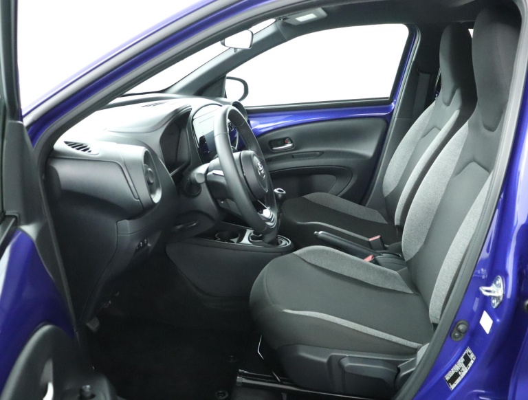 Toyota Aygo X - 1.0 VVT-i MT Play 17