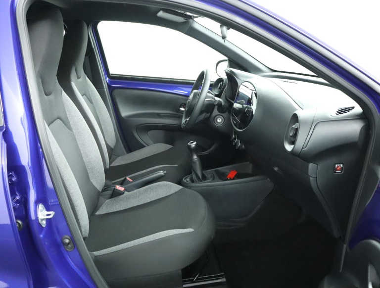 Toyota Aygo X - 1.0 VVT-i MT Play 22