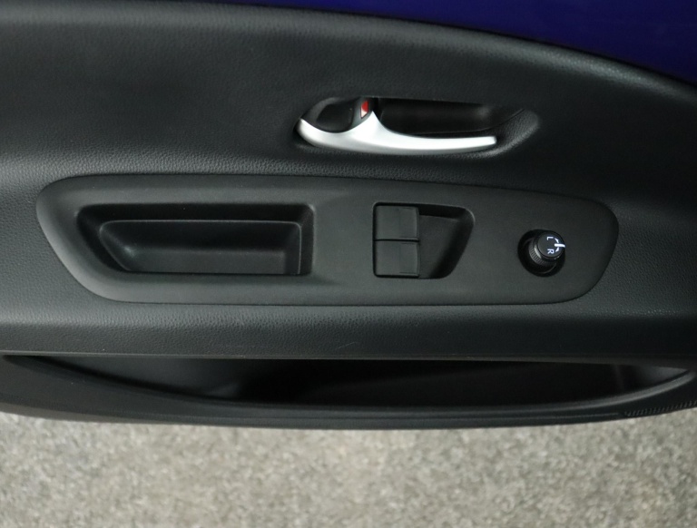 Toyota Aygo X - 1.0 VVT-i MT Play 28