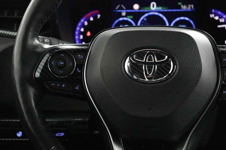 Toyota Corolla Touring Sports - 1.8 Hybrid Dynamic Limited 18