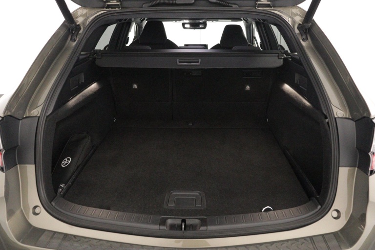 Toyota Corolla Touring Sports - 1.8 Hybrid Dynamic Limited 22
