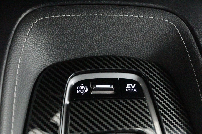 Toyota Corolla Touring Sports - 1.8 Hybrid Dynamic Limited 40
