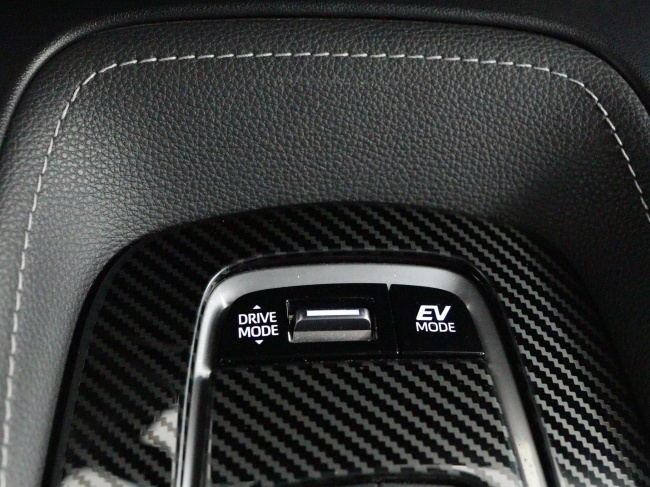 Toyota Corolla Touring Sports - 1.8 Hybrid Dynamic Limited