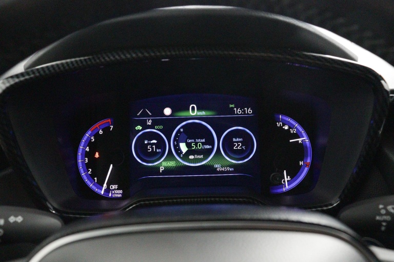 Toyota Corolla Touring Sports - 1.8 Hybrid Dynamic Limited 6