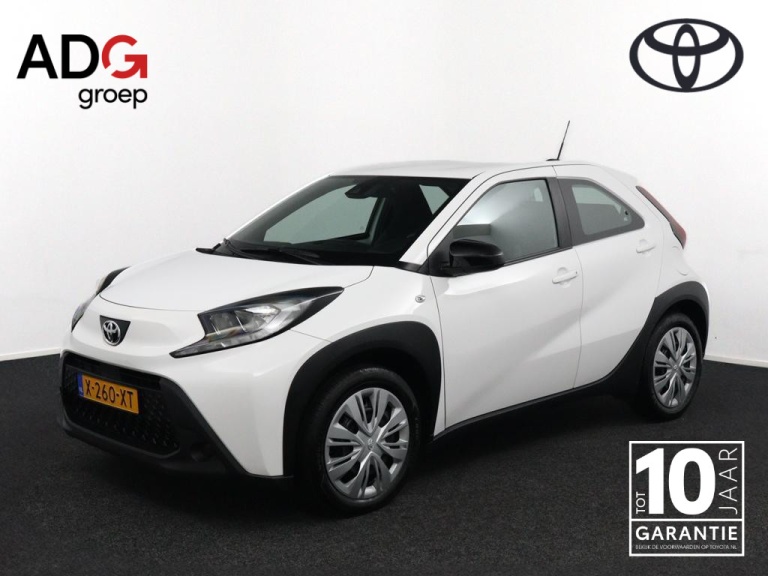 Toyota Aygo X - 1.0 VVT-i MT Play 1