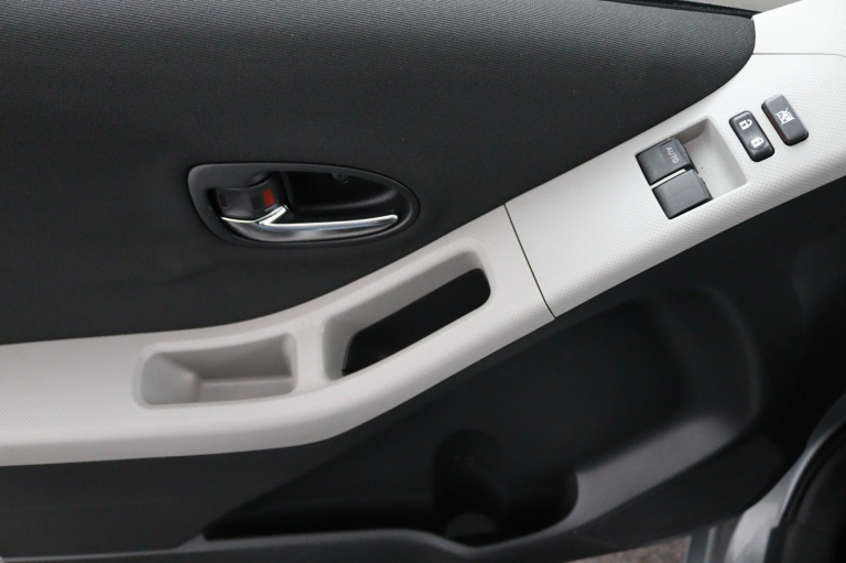 Toyota Yaris - 1.3 VVTi Aspiration | Trekhaak | Automaat | 21
