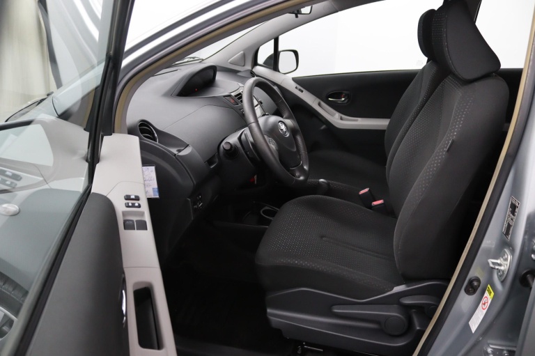 Toyota Yaris - 1.3 VVTi Aspiration | Trekhaak | Automaat | 27