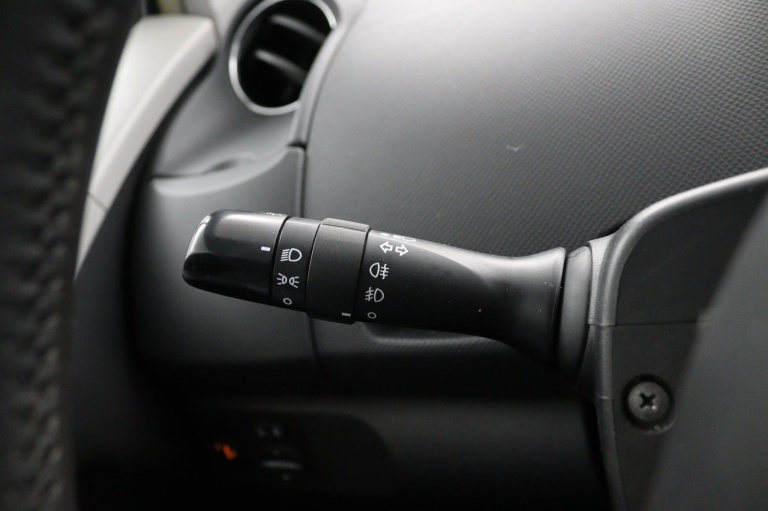 Toyota Yaris - 1.3 VVTi Aspiration | Trekhaak | Cruise Control 12