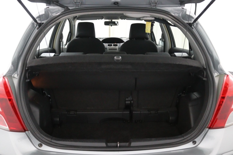 Toyota Yaris - 1.3 VVTi Aspiration | Trekhaak | Cruise Control 26
