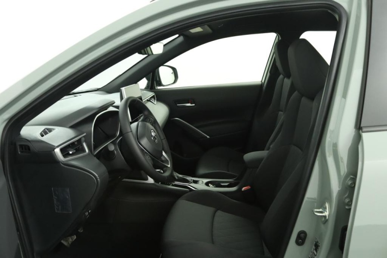 Toyota Corolla Cross - Hybrid 140 Active 17