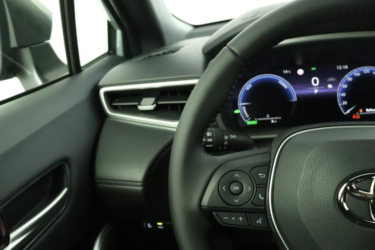 Toyota Corolla Cross - Hybrid 140 Active 19