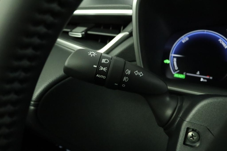 Toyota Corolla Cross - Hybrid 140 Active 29