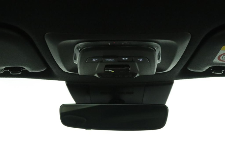 Toyota Corolla Cross - Hybrid 140 Active 31