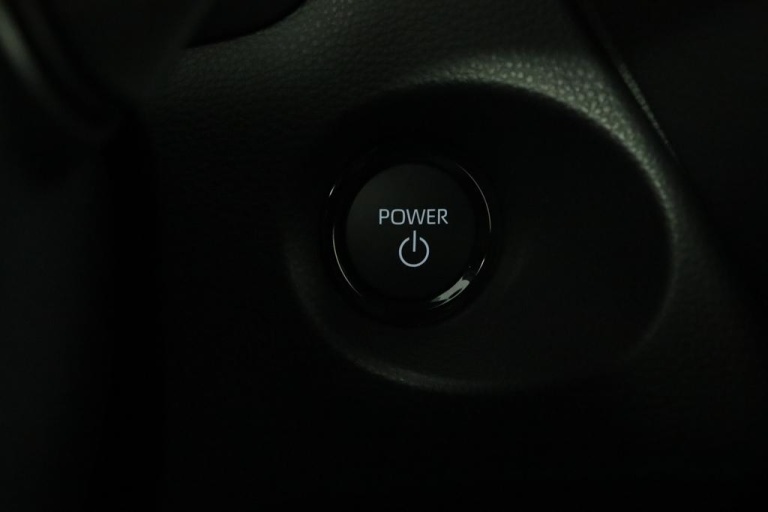 Toyota Corolla Cross - Hybrid 140 Active 44