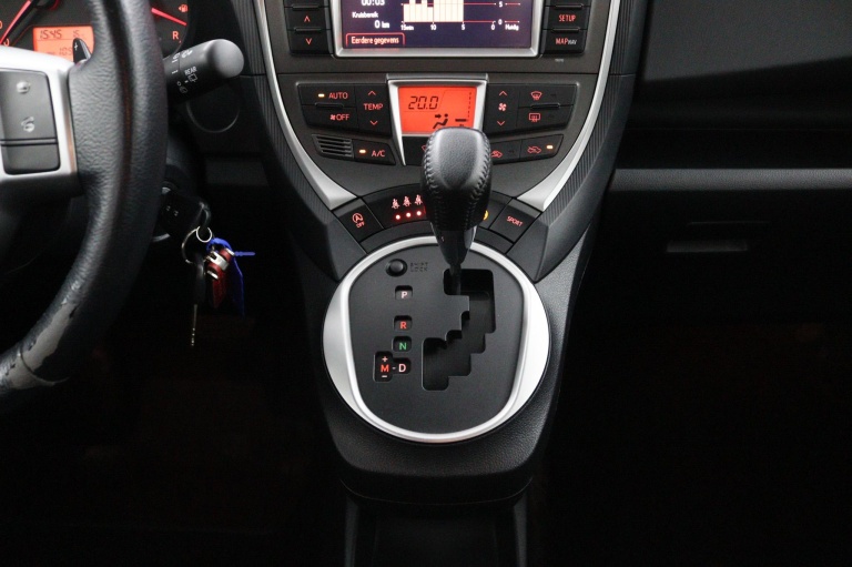 Toyota Verso-S - 1.3 VVT-i Aspiration | Trekhaak | Climate Control 13