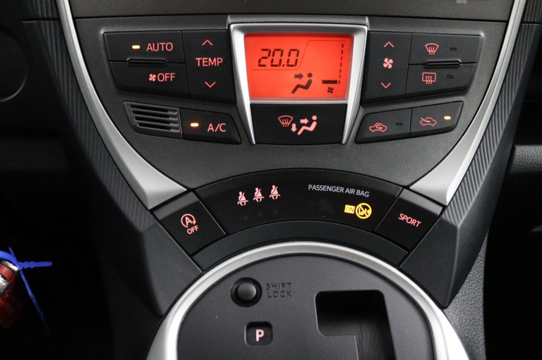 Toyota Verso-S - 1.3 VVT-i Aspiration | Trekhaak | Climate Control 22