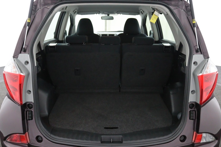 Toyota Verso-S - 1.3 VVT-i Aspiration | Trekhaak | Climate Control 32