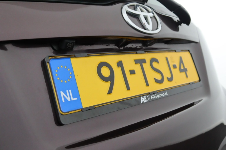 Toyota Verso-S - 1.3 VVT-i Aspiration | Trekhaak | Climate Control 9