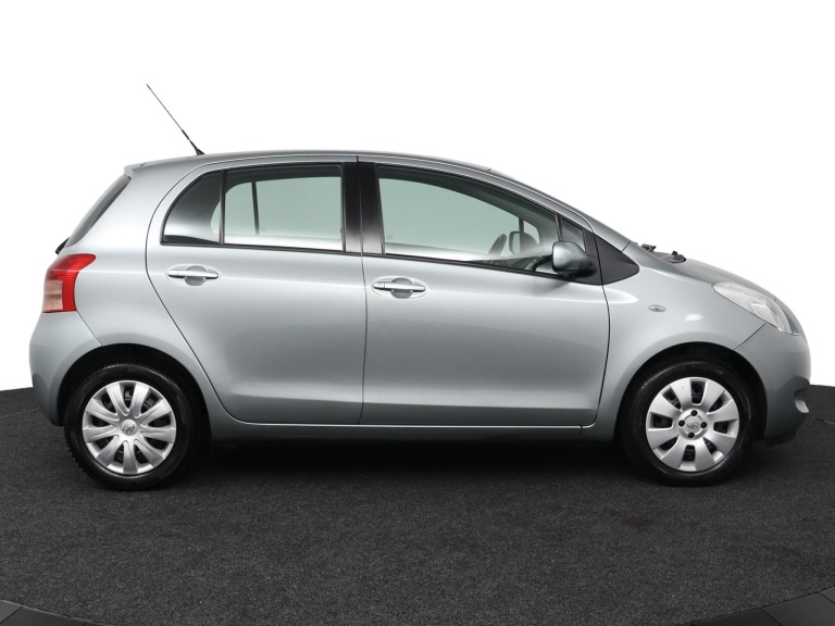 Toyota Yaris - 1.3 VVTi Sol 12