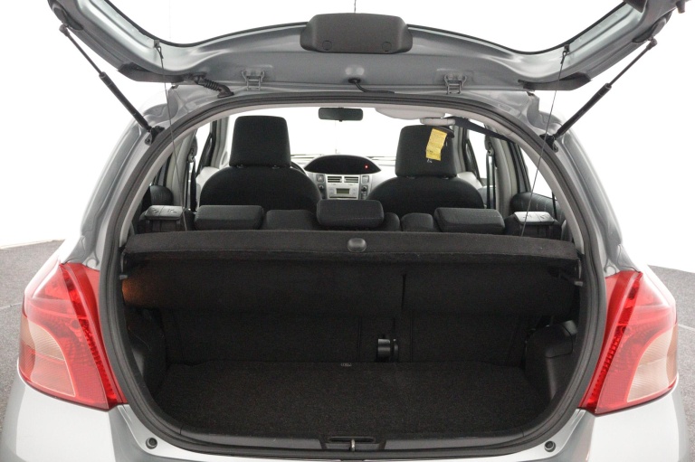 Toyota Yaris - 1.3 VVTi Sol 21