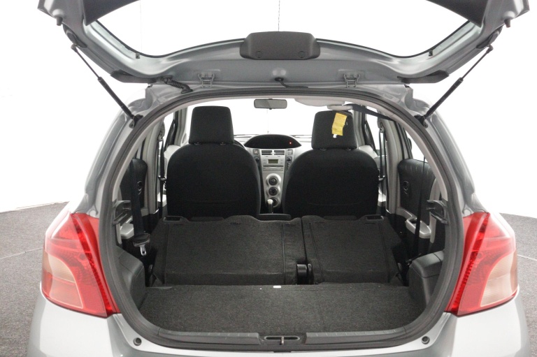 Toyota Yaris - 1.3 VVTi Sol 25