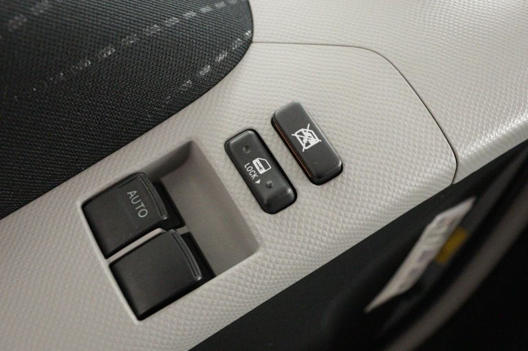 Toyota Yaris - 1.3 VVTi Sol 27