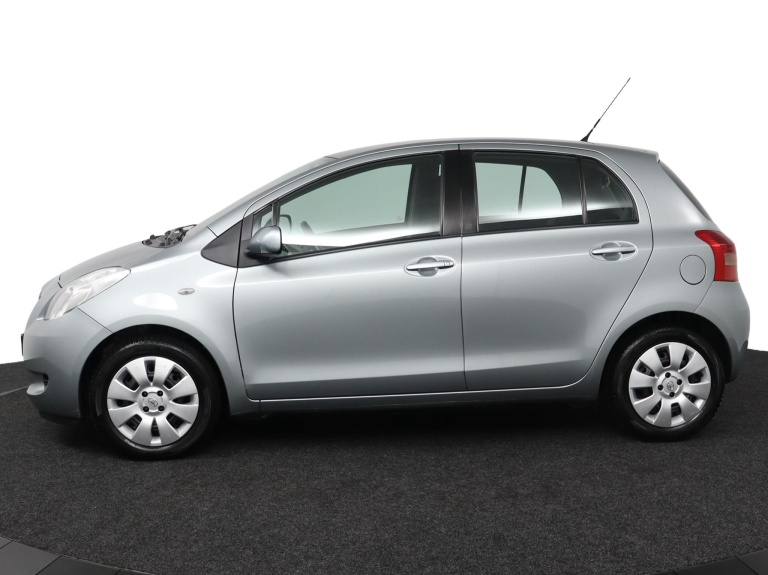 Toyota Yaris - 1.3 VVTi Sol 3