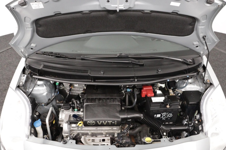 Toyota Yaris - 1.3 VVTi Sol 32
