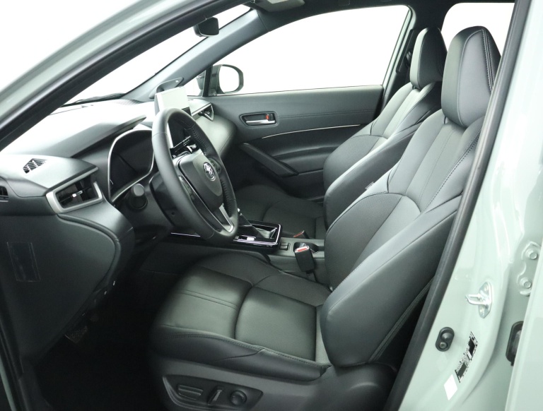 Toyota Corolla Cross - Hybrid 180 Executive 14