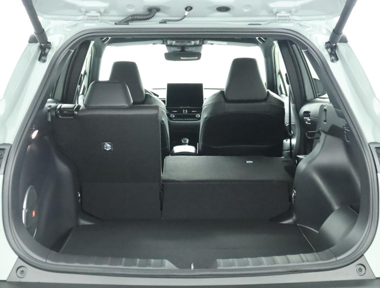 Toyota Corolla Cross - Hybrid 180 Executive 23