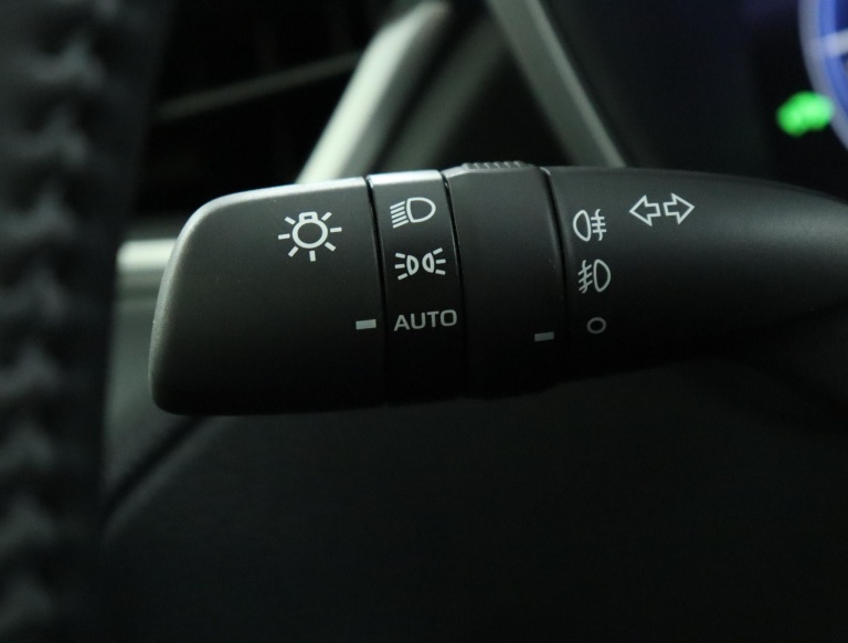 Toyota Corolla Cross - Hybrid 180 Executive 29