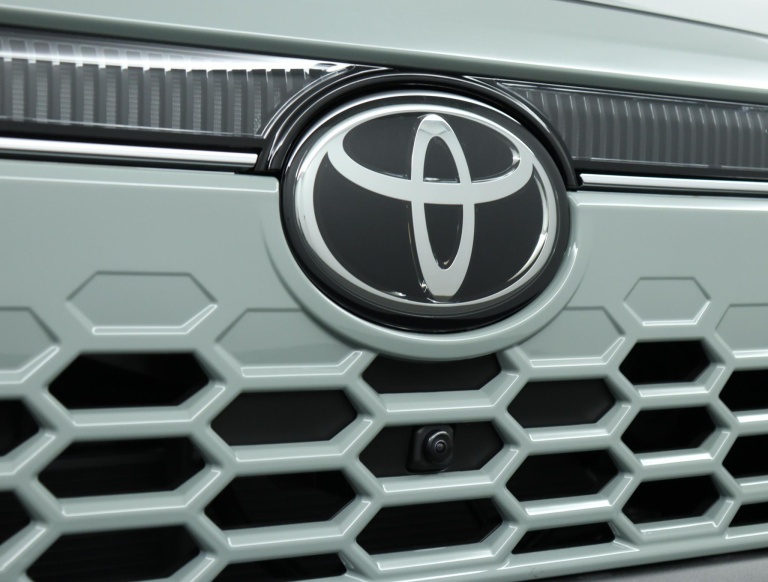 Toyota Corolla Cross - Hybrid 180 Executive 38