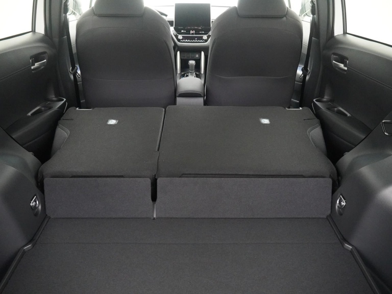 Toyota Corolla Cross - Hybrid 200 Dynamic 20